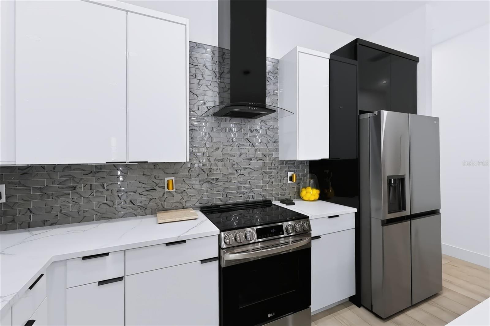 2143 W SAINT CONRAD ST — photo 25