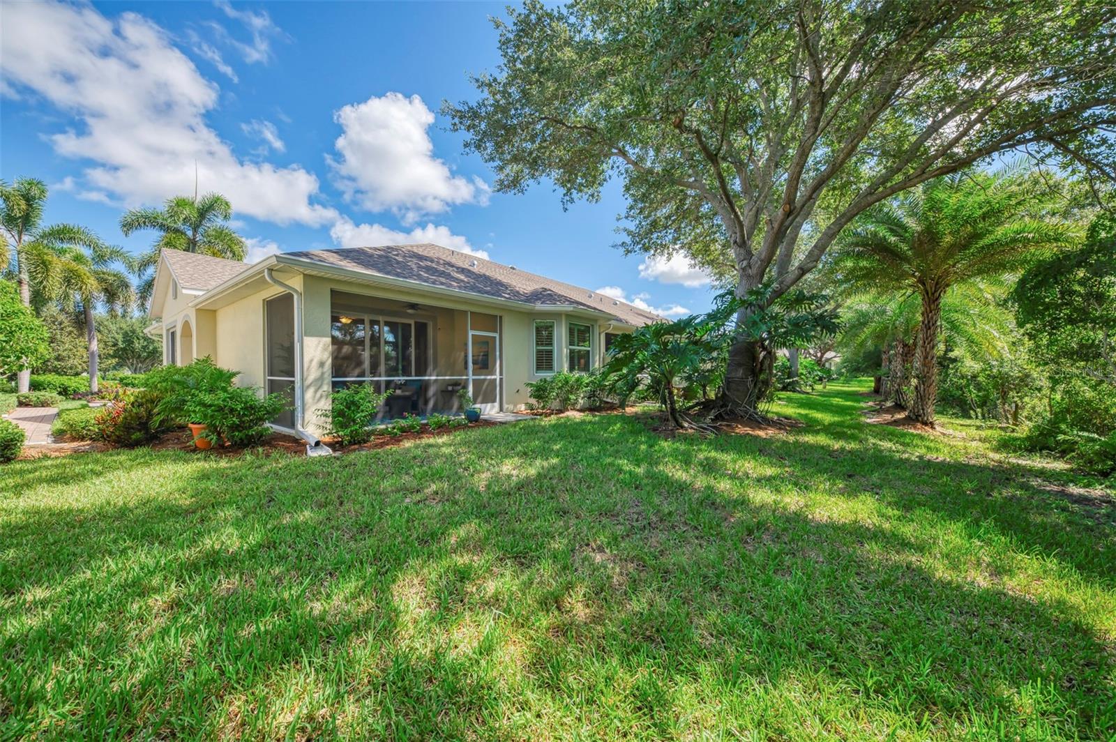 9349 CARNABY DR — photo 52