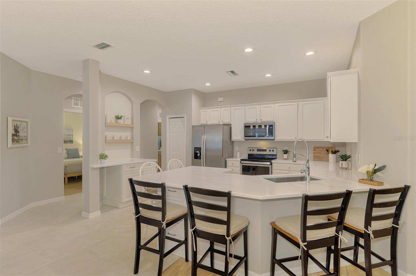 9349 CARNABY DR — photo 19