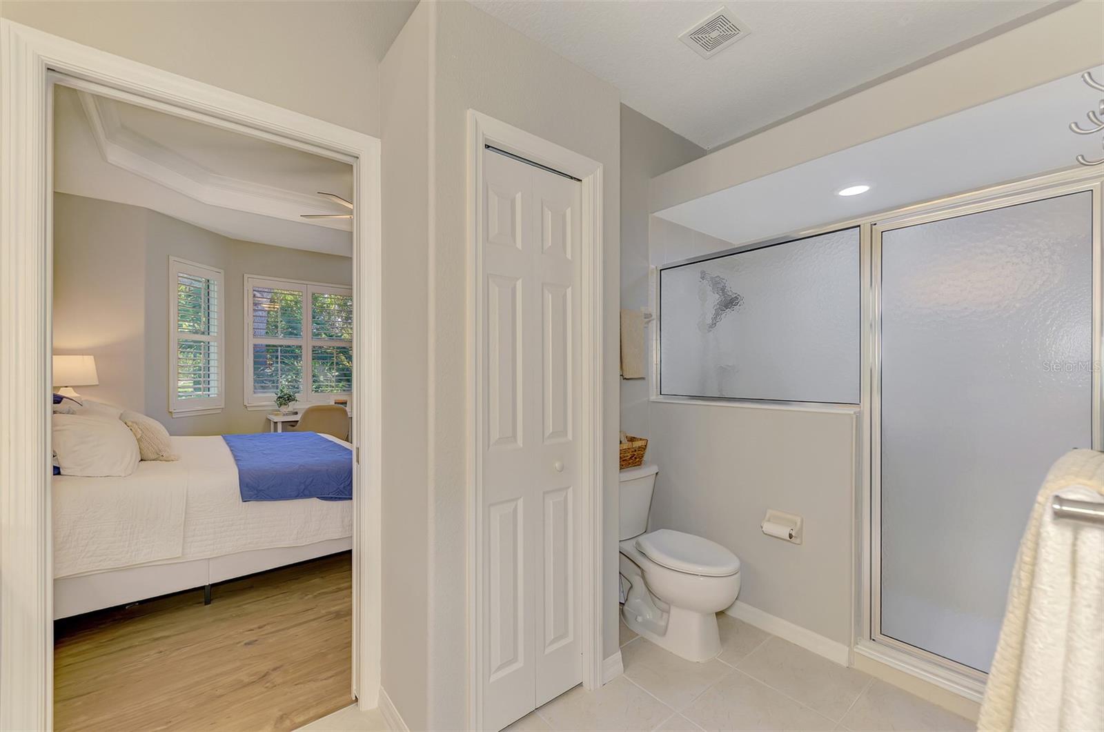9349 CARNABY DR — photo 40