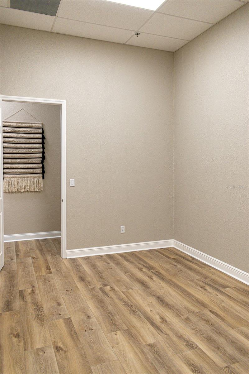 7347 RIDGE RD — photo 20