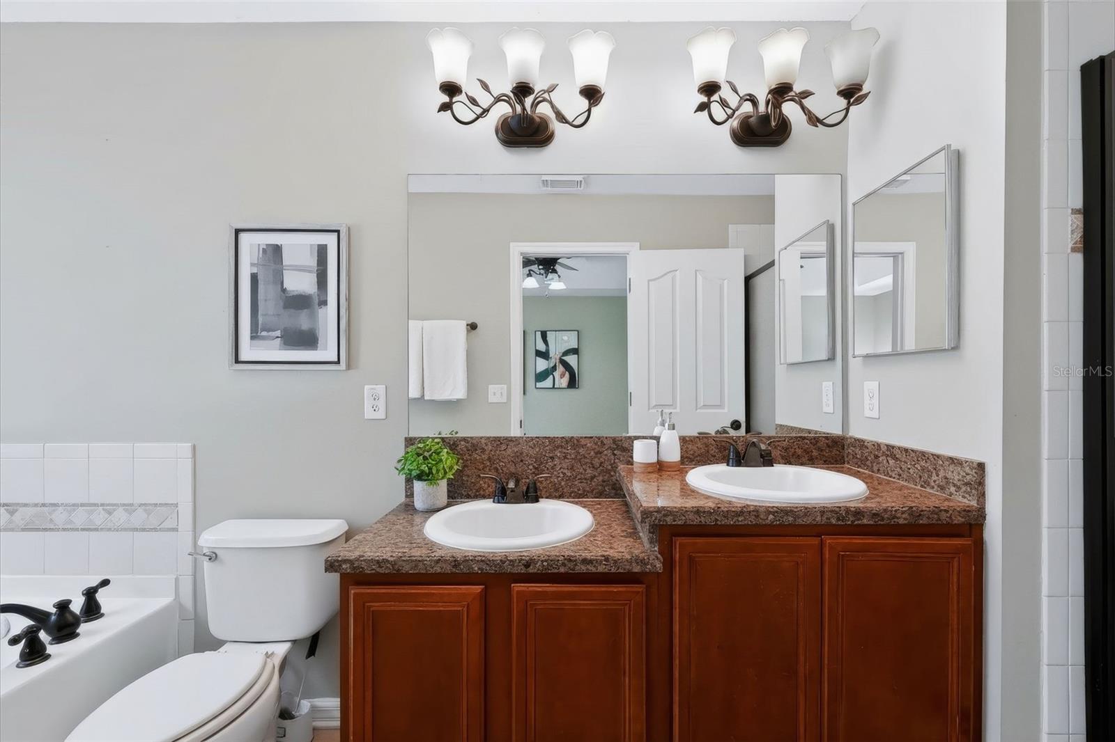 4525 LIMERICK DR — photo 23