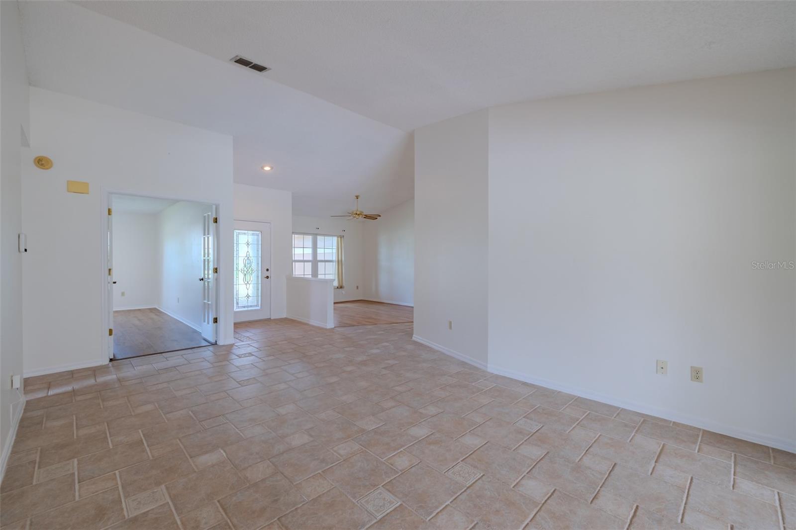 1409 HOLLEMAN — photo 9