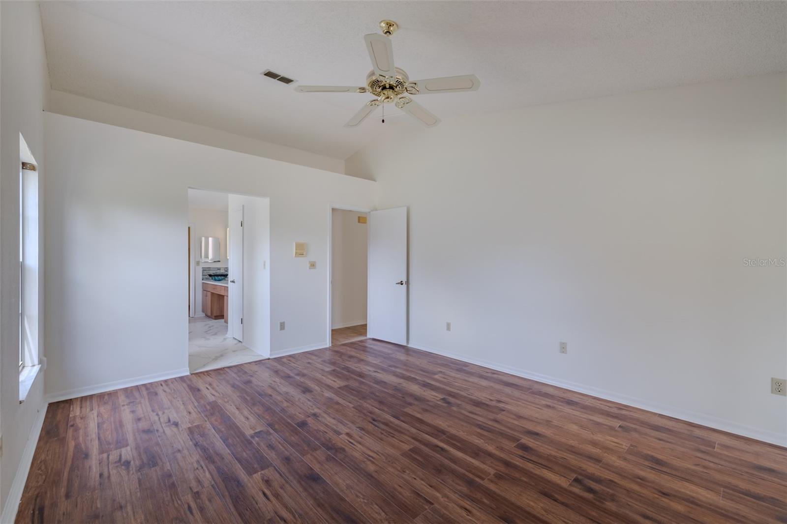1409 HOLLEMAN — photo 27