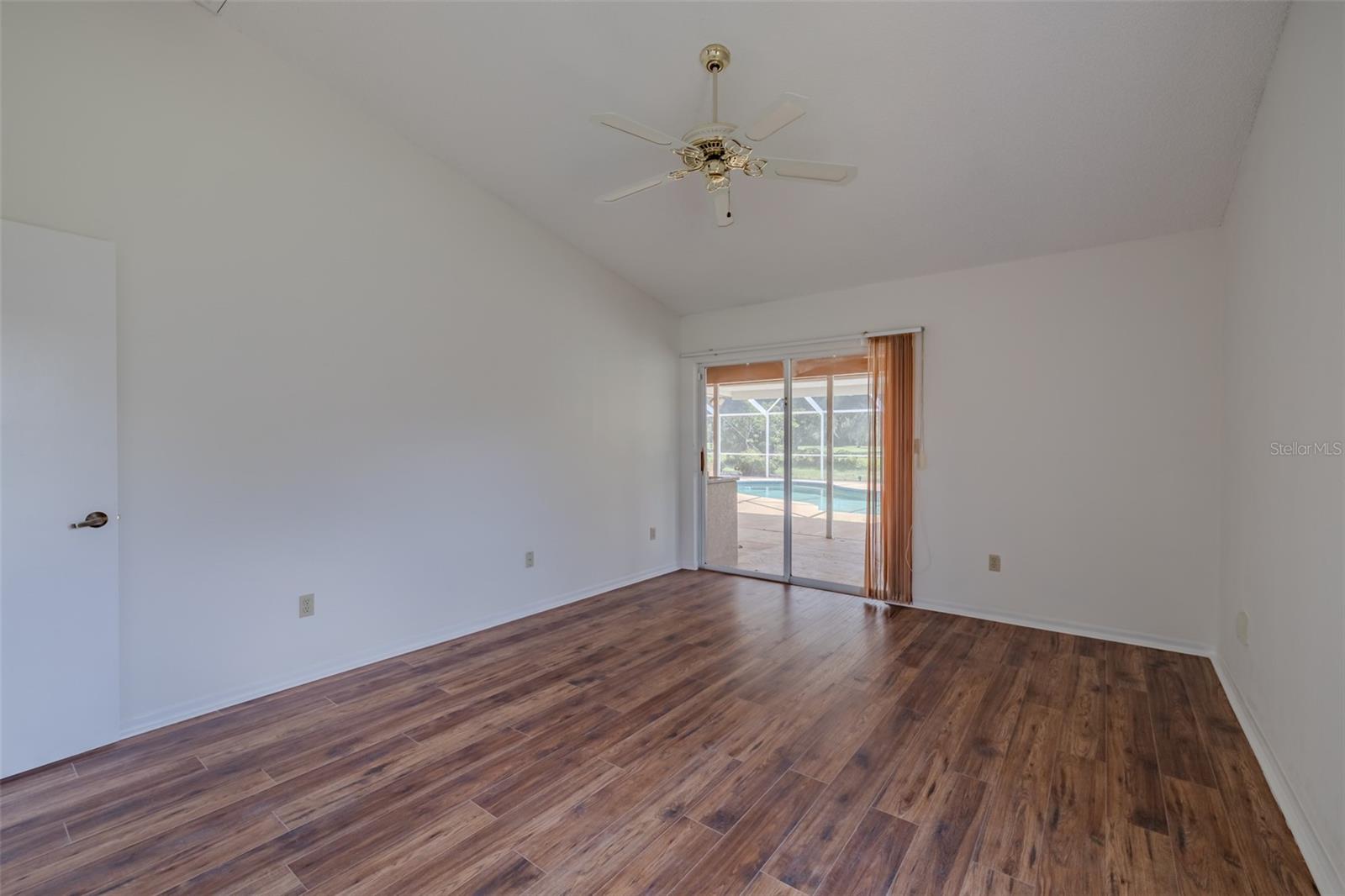 1409 HOLLEMAN — photo 26
