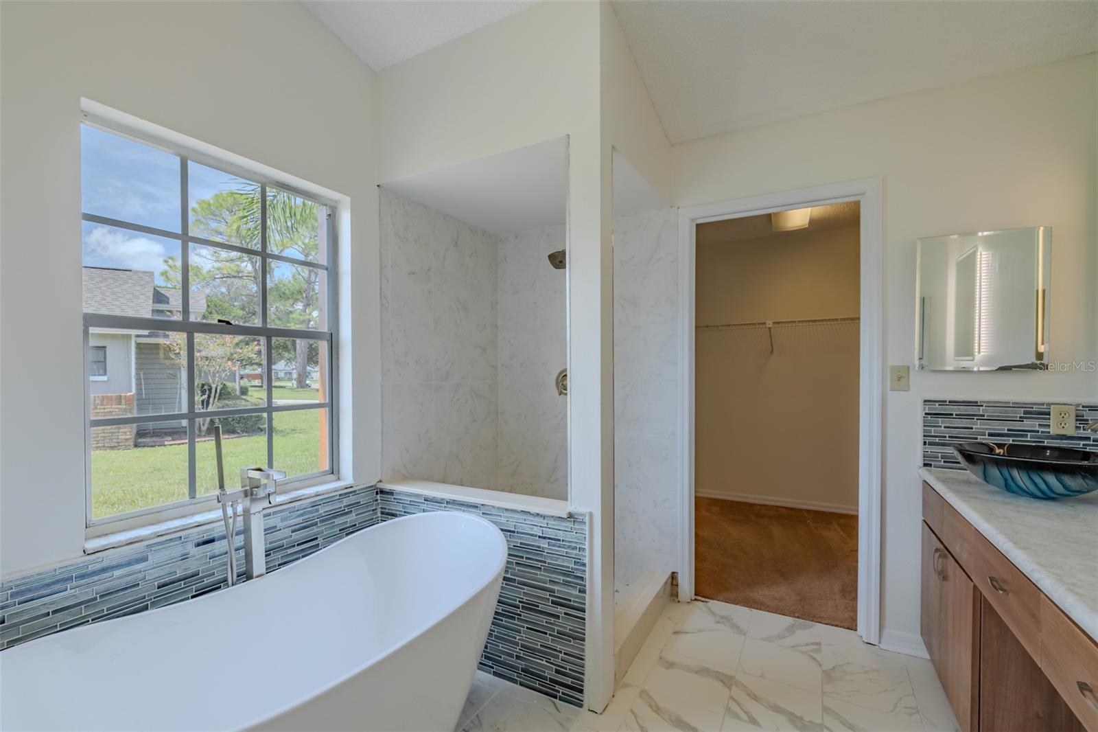 1409 HOLLEMAN — photo 29