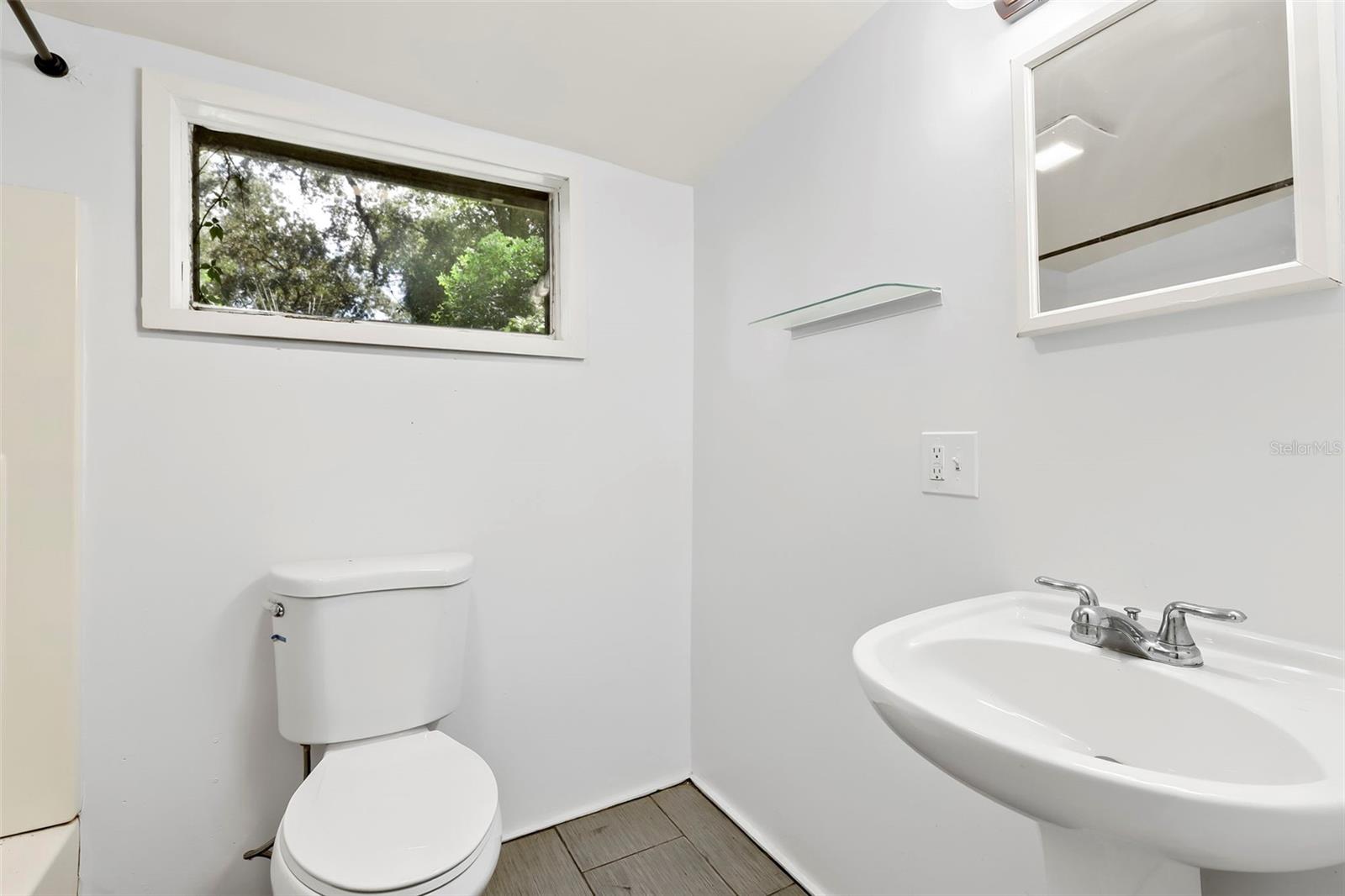 805 E LAMBRIGHT ST — photo 17