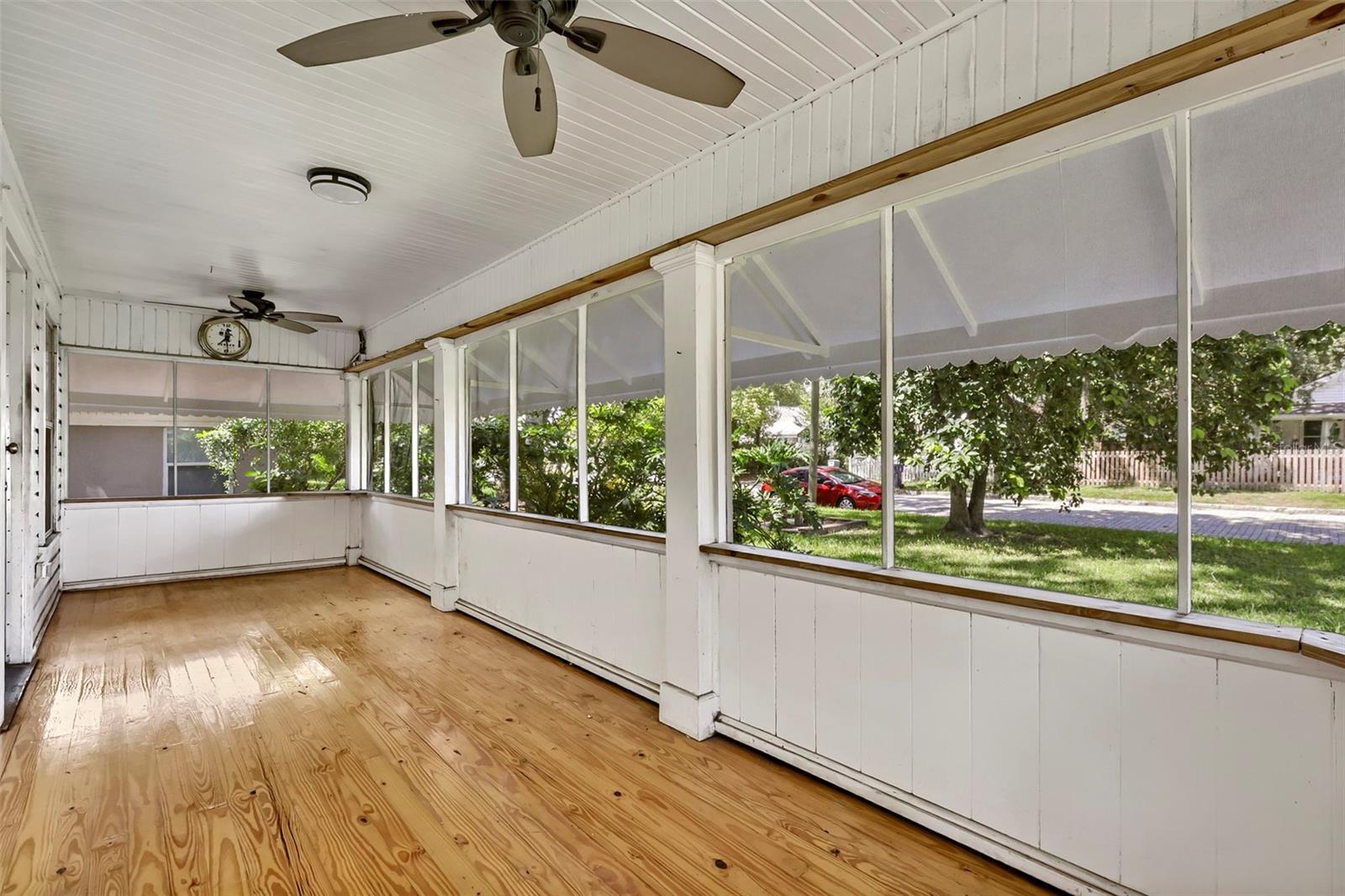 805 E LAMBRIGHT ST — photo 3