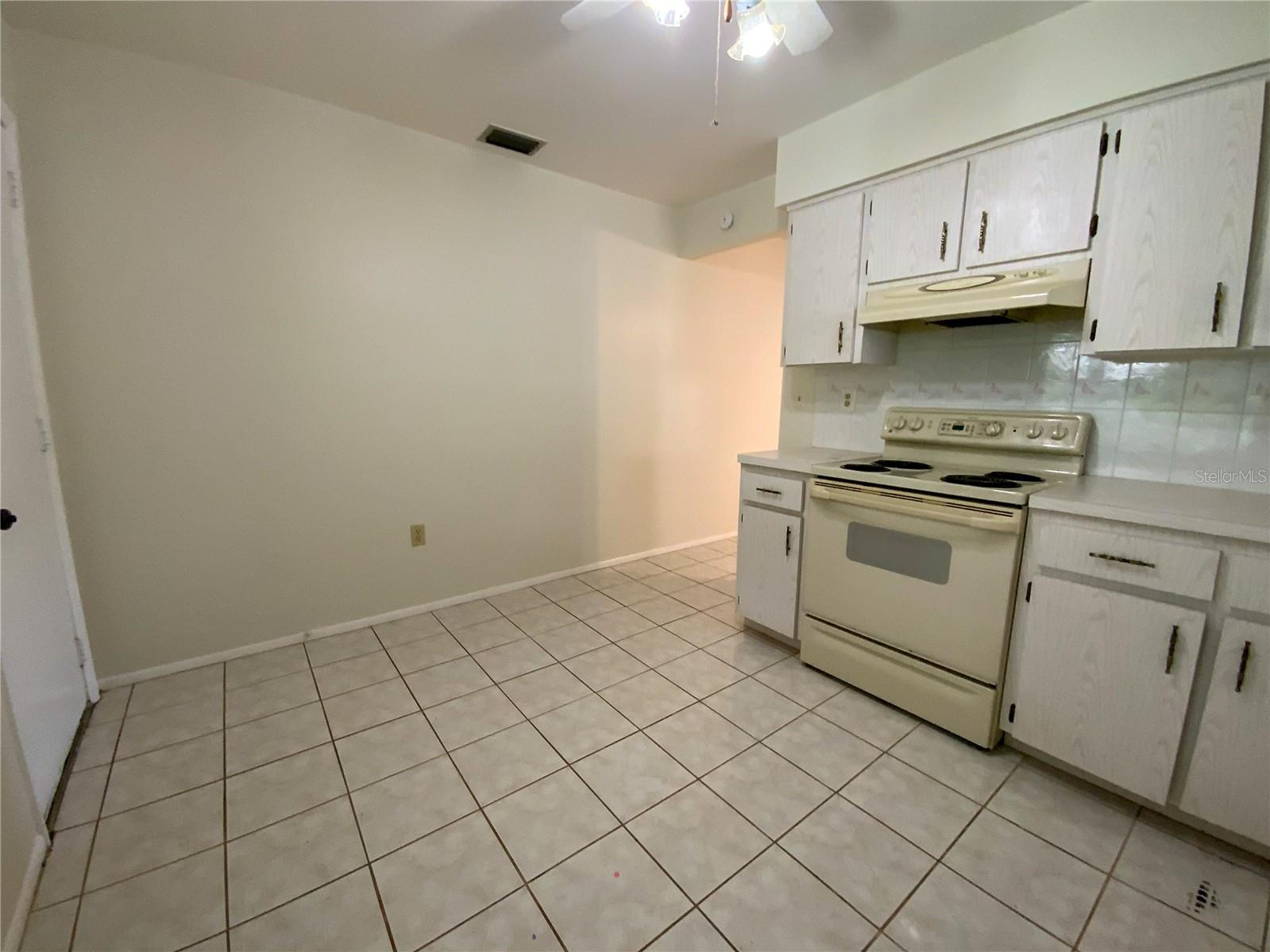 12622 TIMBERWOOD CT — photo 4