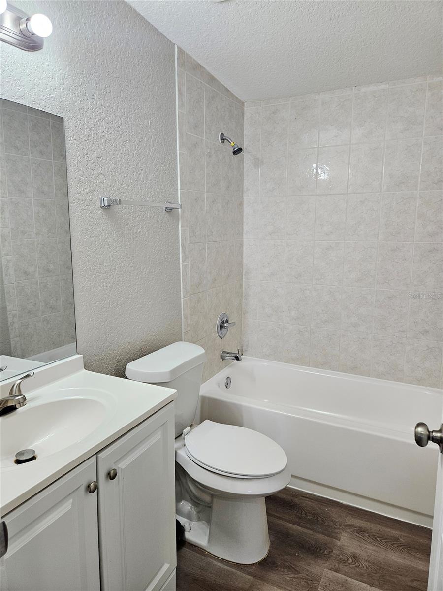 2160 ALEMANDA DR — photo 6