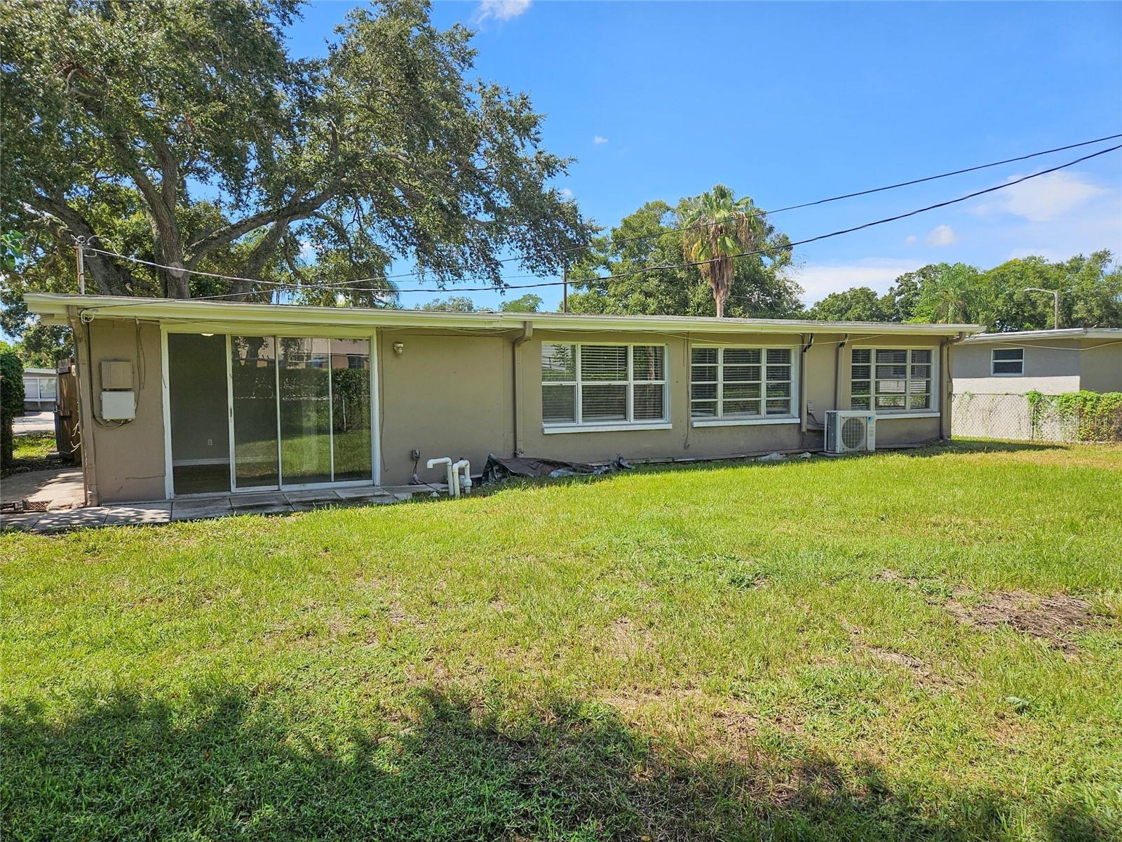 2160 ALEMANDA DR — photo 15