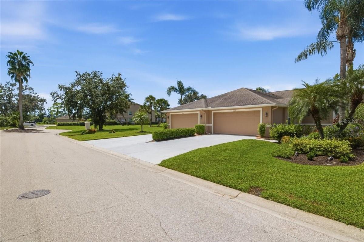 5294 MAHOGANY RUN AVE — photo 44