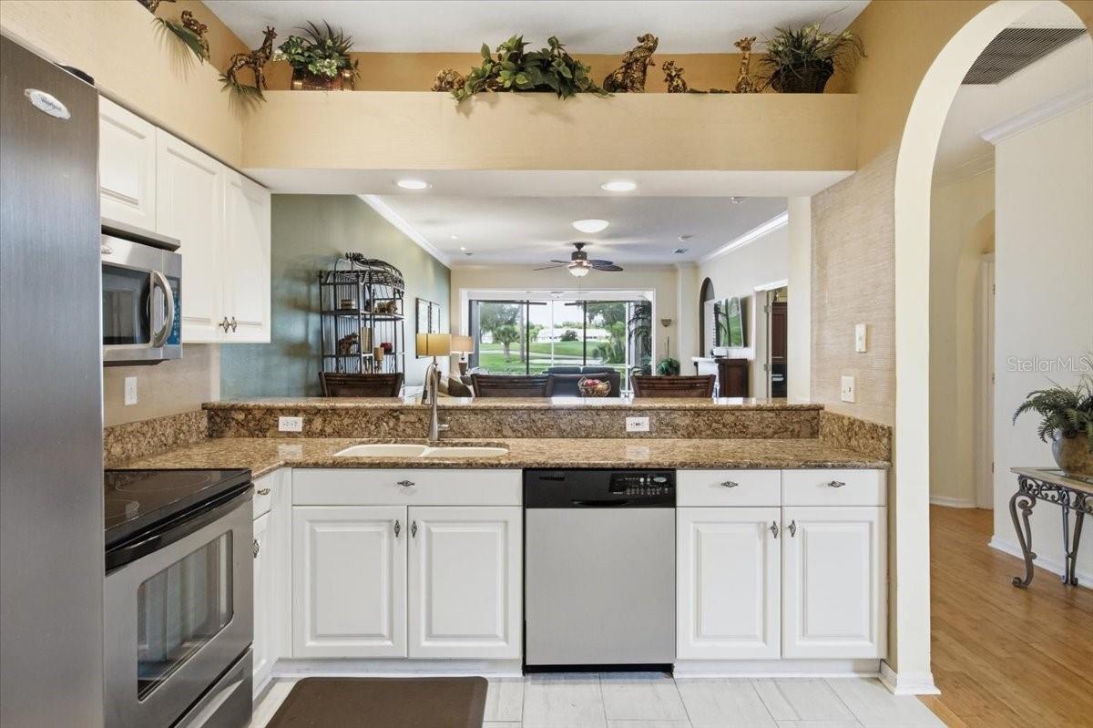 5294 MAHOGANY RUN AVE — photo 20