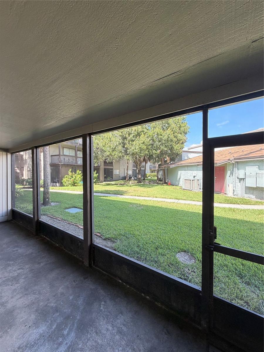 6308 NEWTOWN CIR #8A4 — photo 31