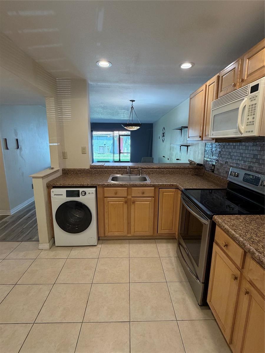 6308 NEWTOWN CIR #8A4 — photo 27