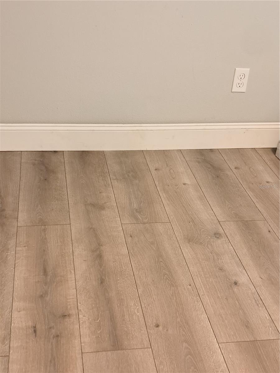 3650 PECONIC WAY — photo 16