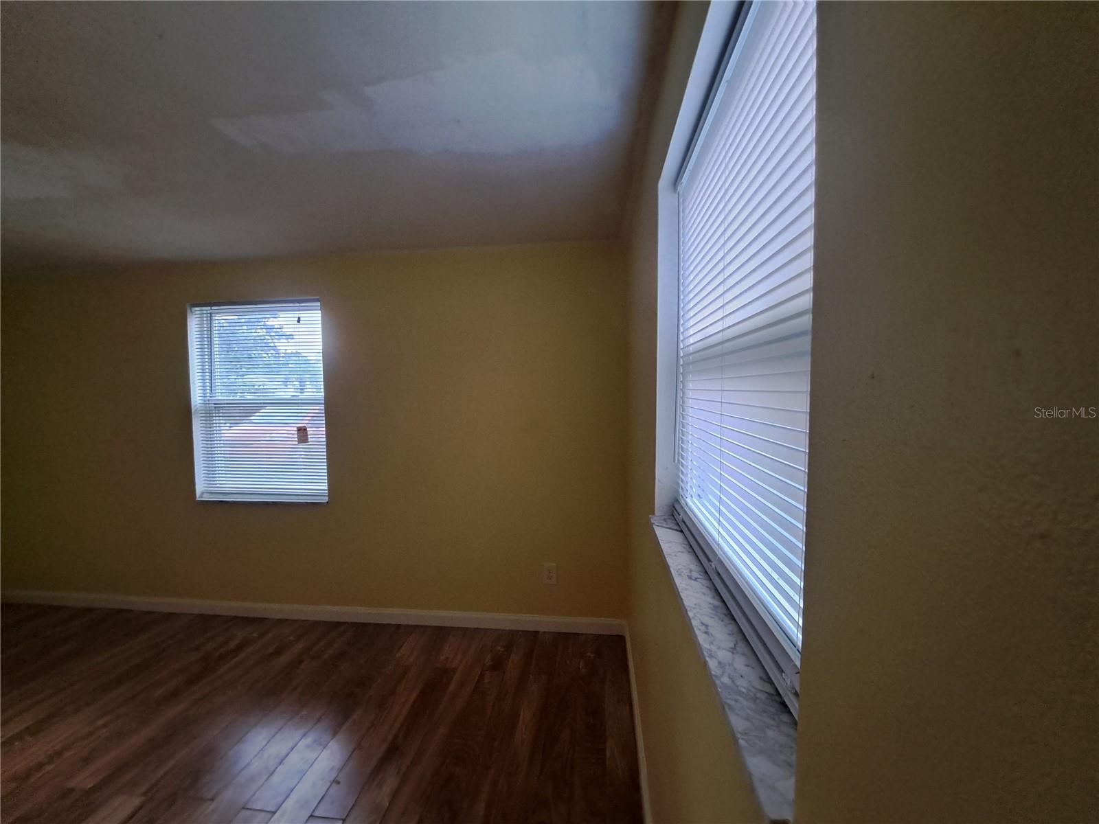3650 PECONIC WAY — photo 21
