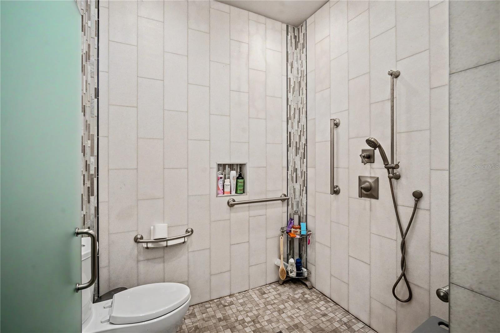 18756 BURNDALL CT — photo 18