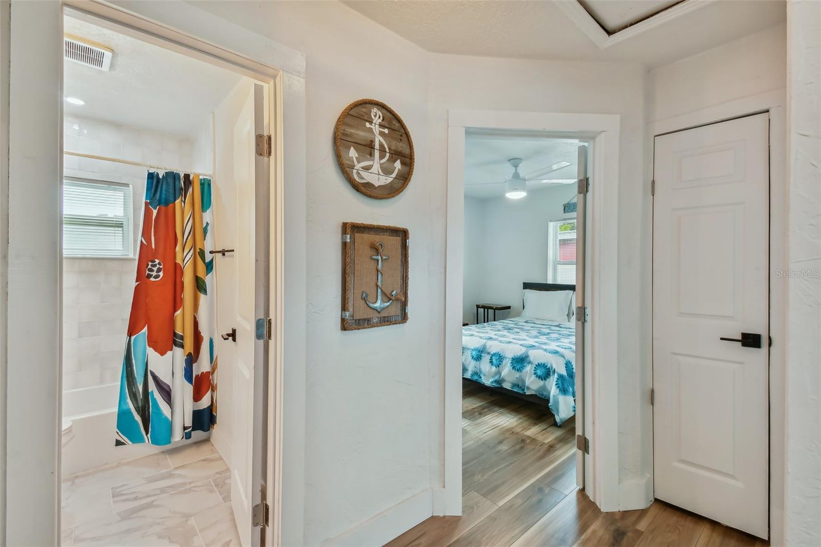 7508 N TAMPANIA AVE — photo 17