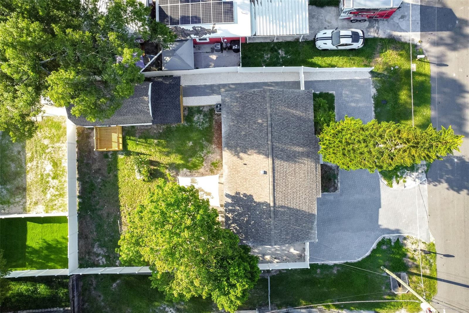 7508 N TAMPANIA AVE — photo 37