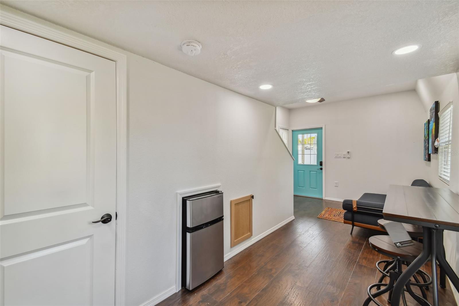7508 N TAMPANIA AVE — photo 28