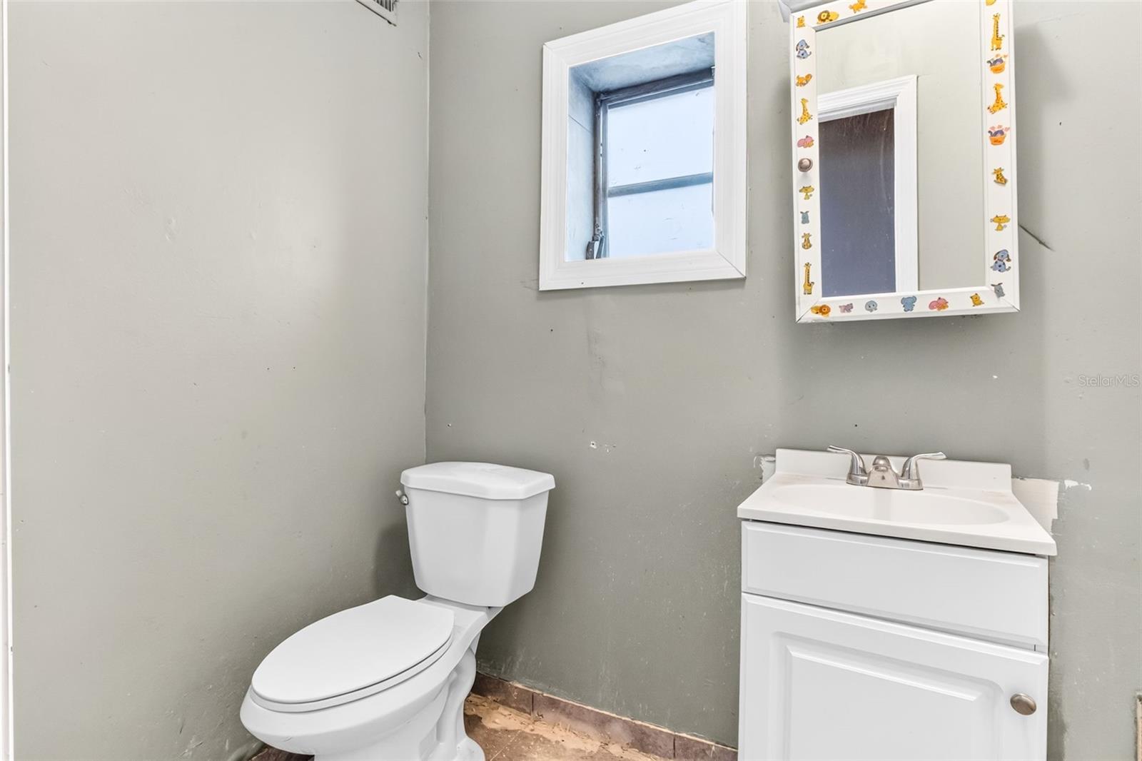 8545 GOLD RIDGE CIR — photo 48
