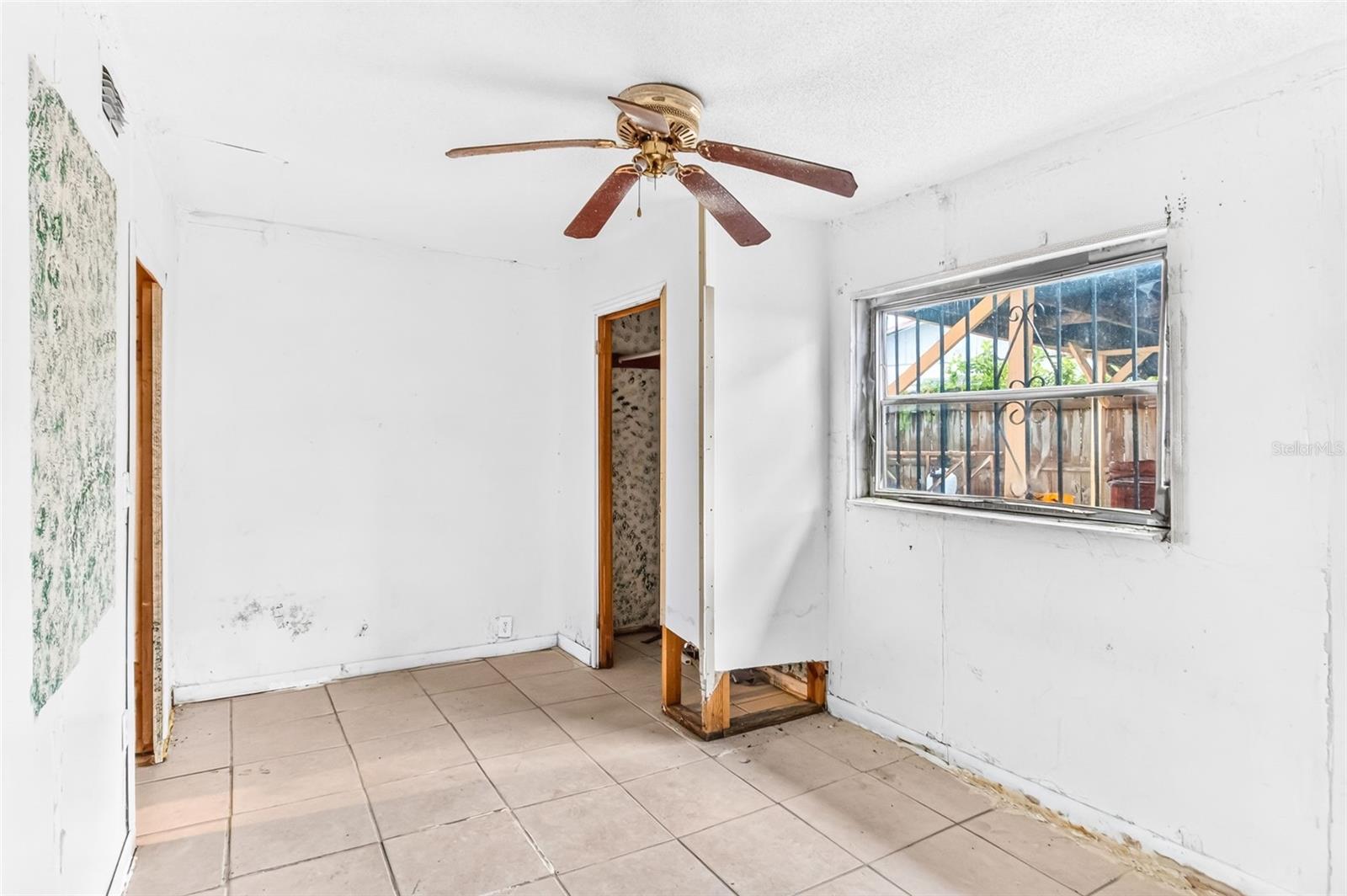 8545 GOLD RIDGE CIR — photo 35