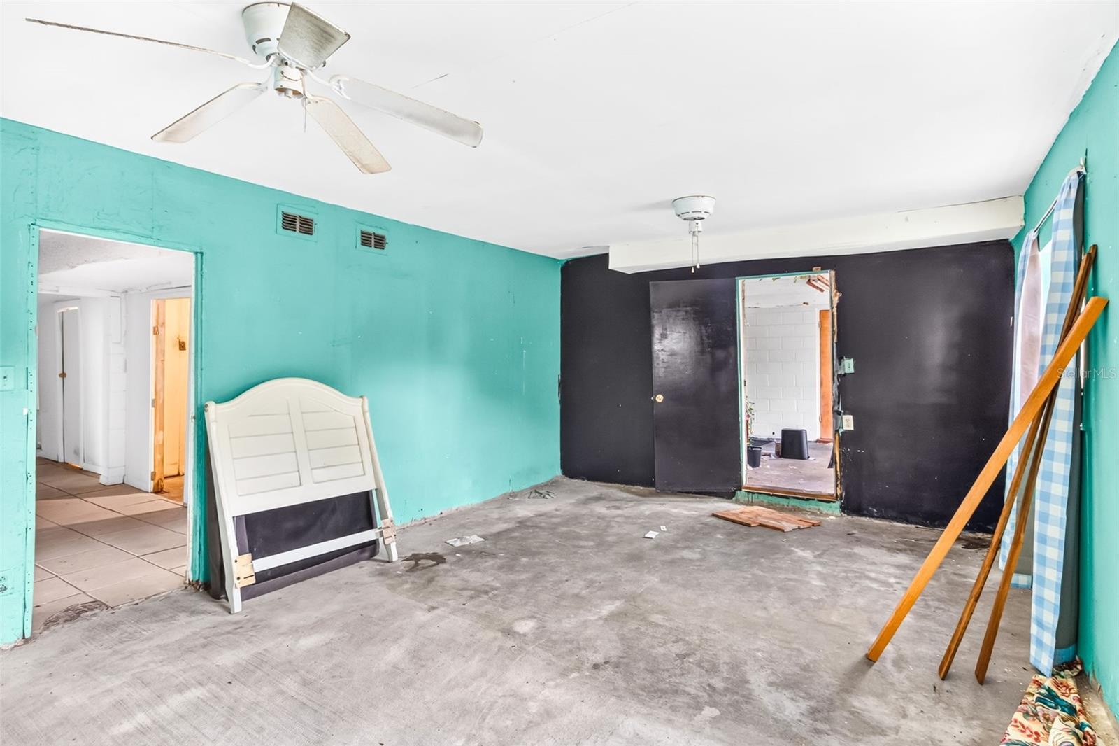 8545 GOLD RIDGE CIR — photo 43