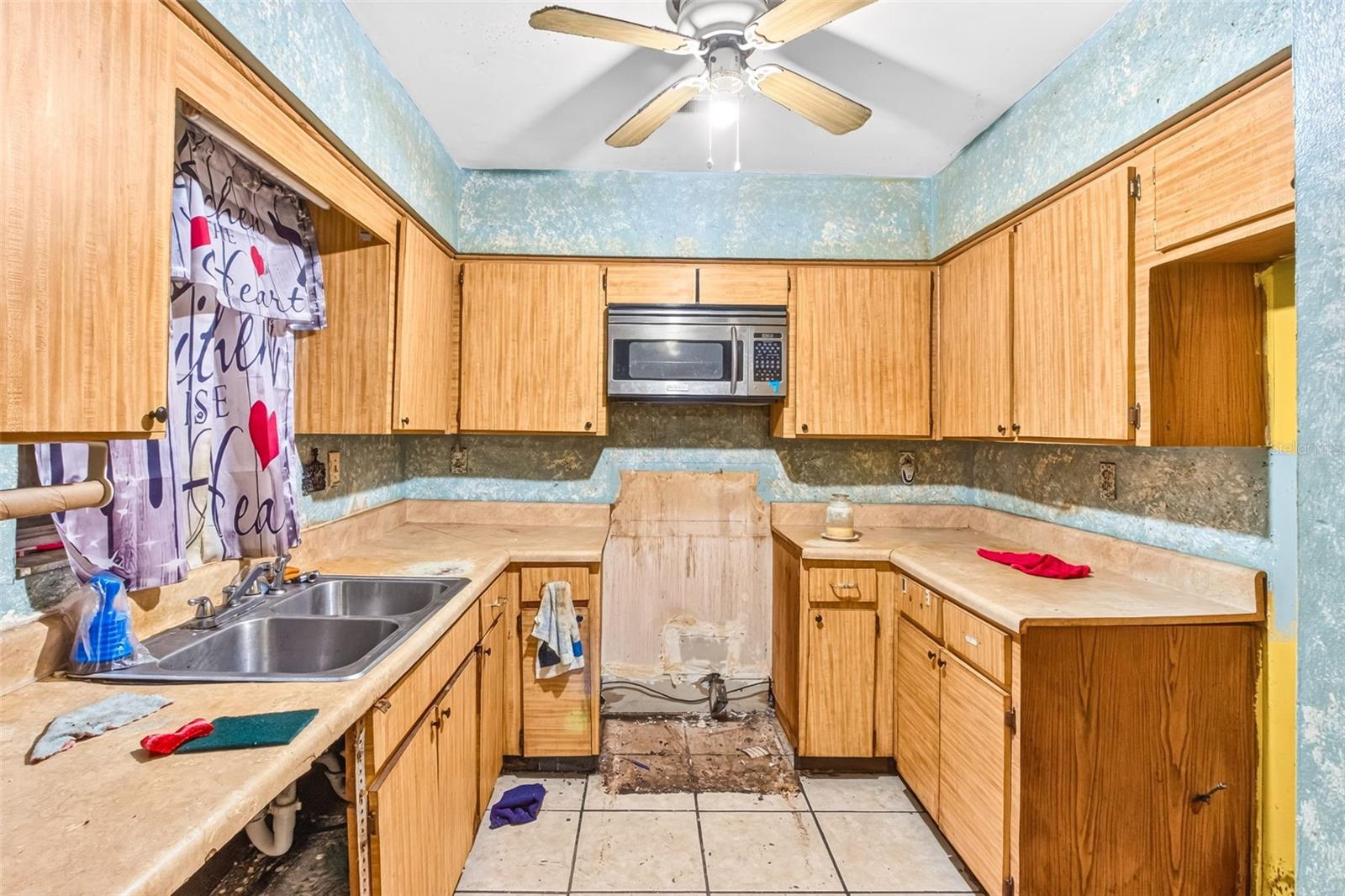 8545 GOLD RIDGE CIR — photo 16