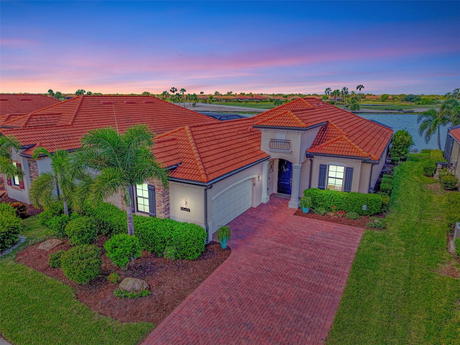 23423 WAVERLY CIR — photo 10