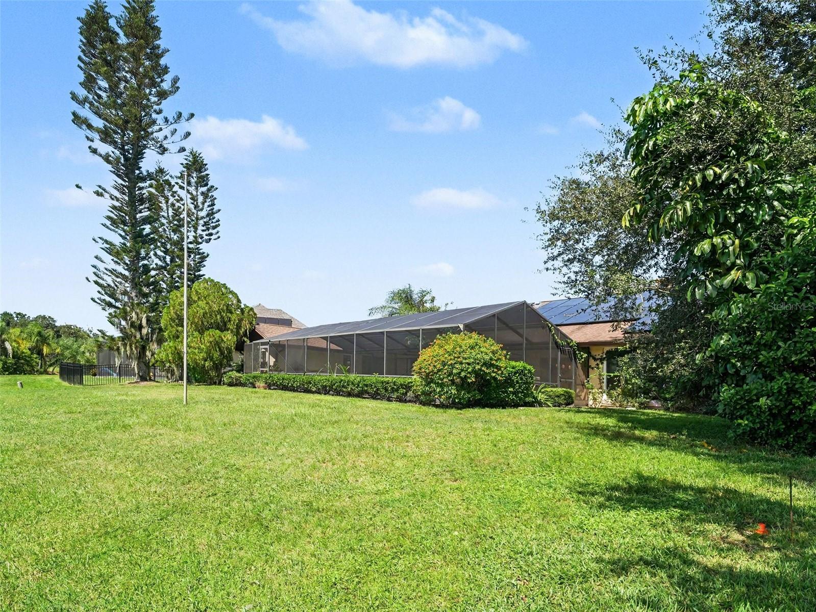 4375 SEDLEY LN — photo 43