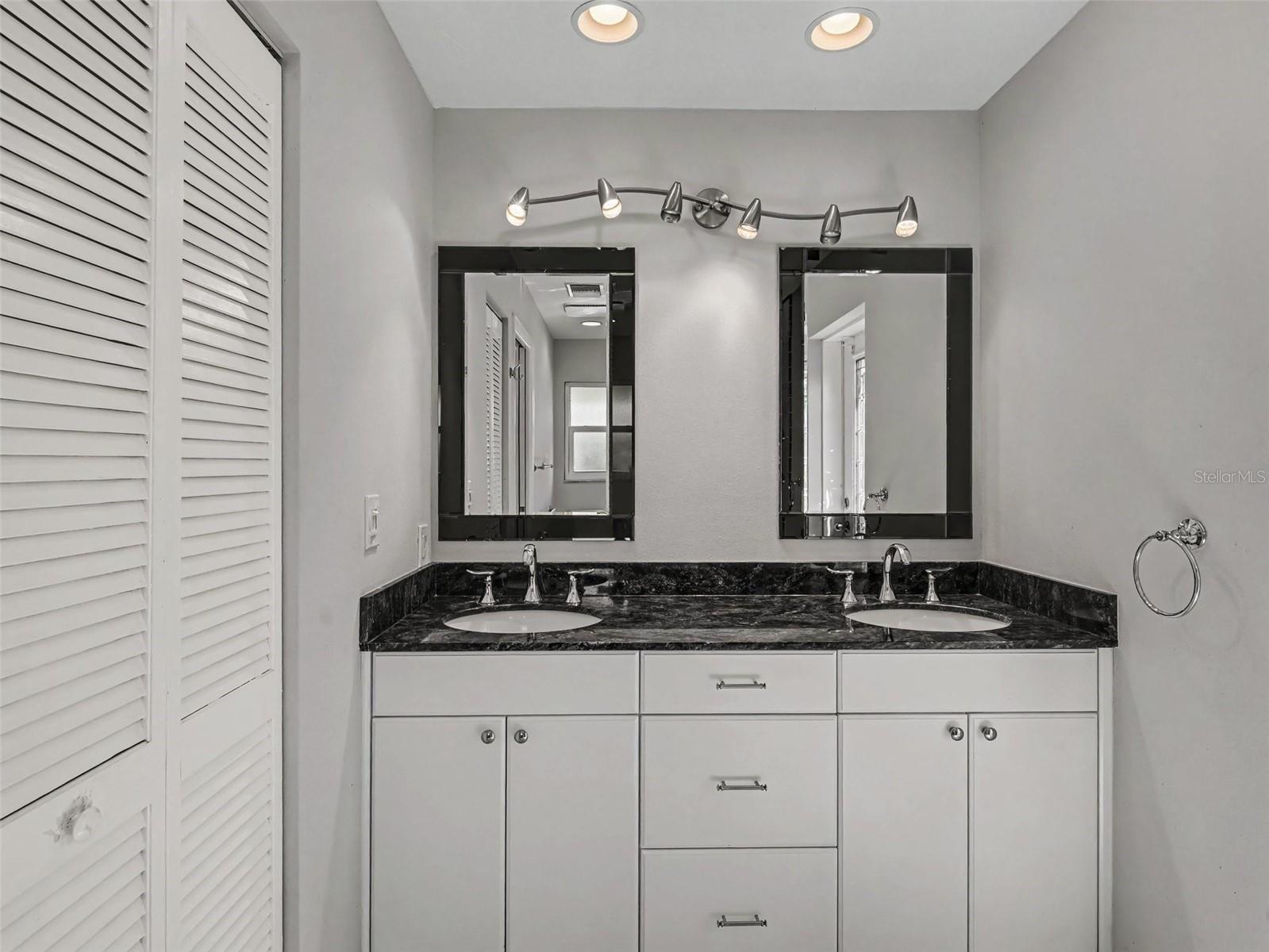 4375 SEDLEY LN — photo 20