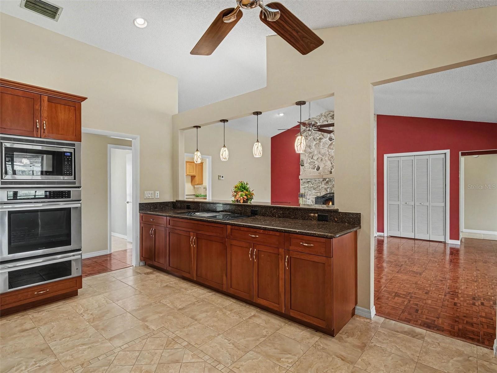4375 SEDLEY LN — photo 9
