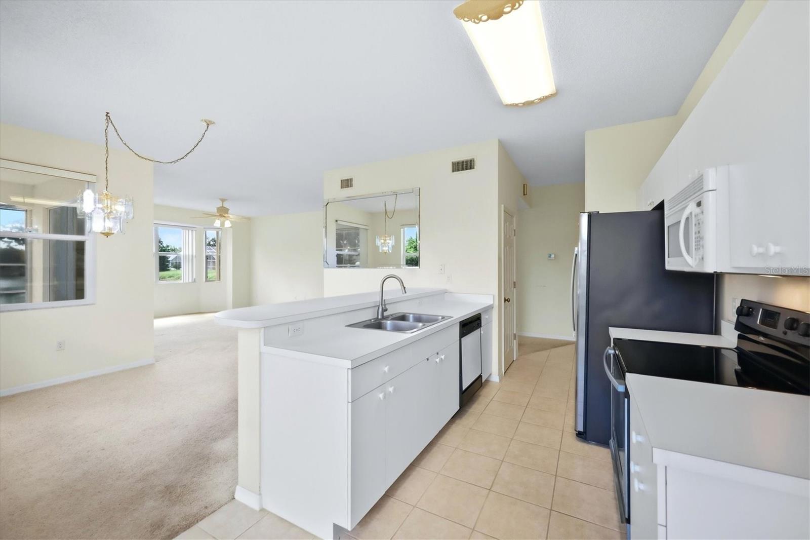 5056 OAK RUN DR — photo 13