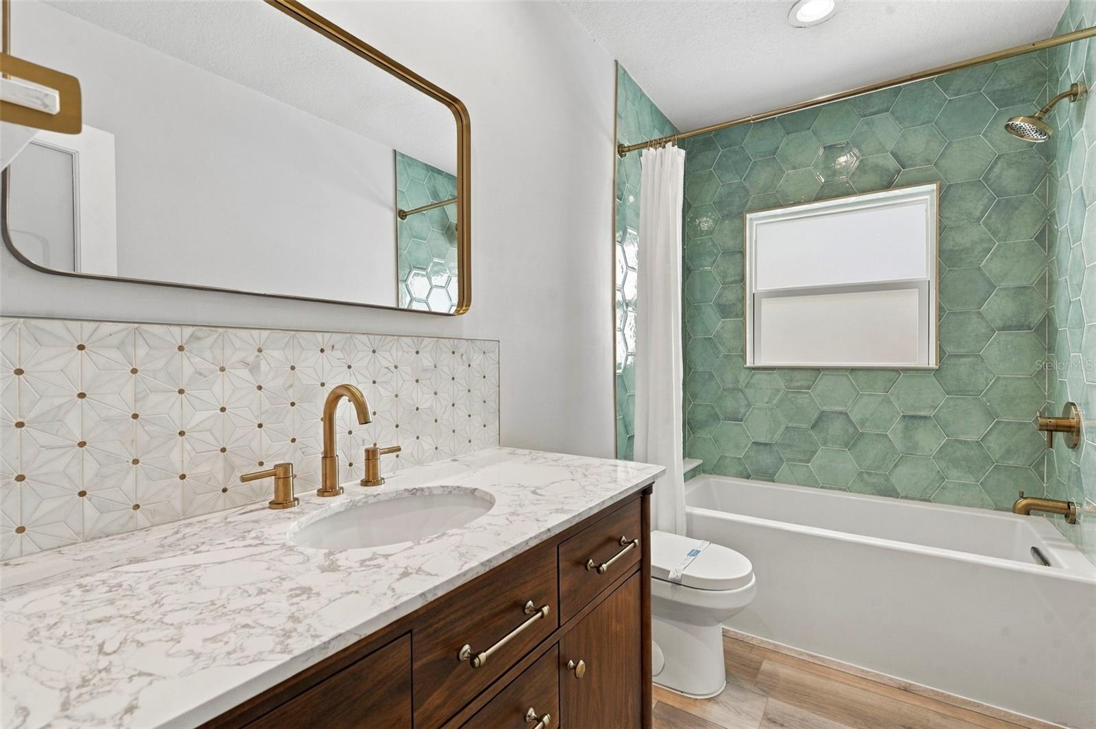 804 BRUCE AVE — photo 17