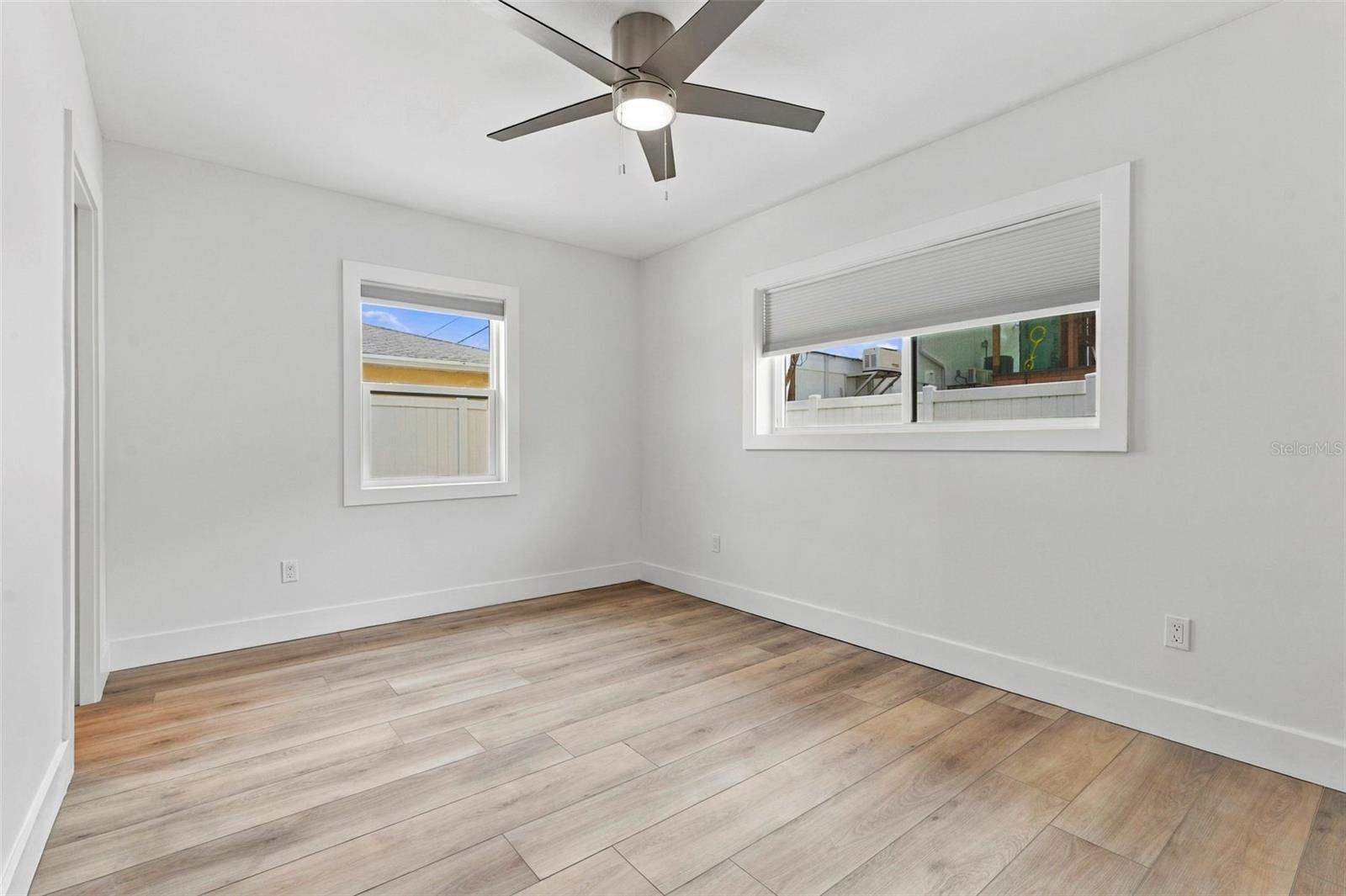 804 BRUCE AVE — photo 18