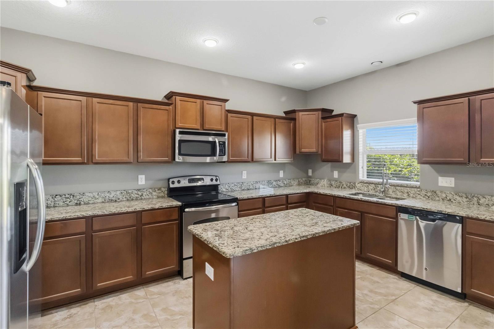 609 TANANA FALL DR — photo 10