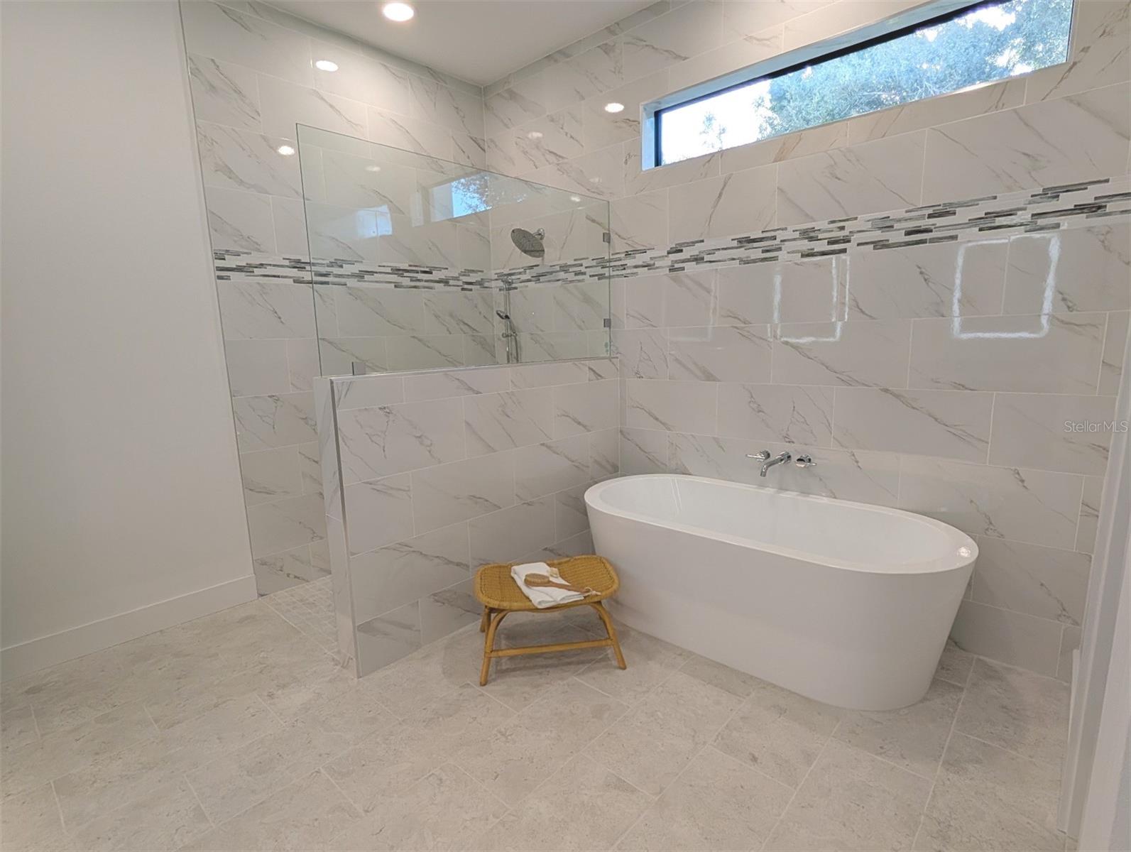 2110 MICHELE DR — photo 26