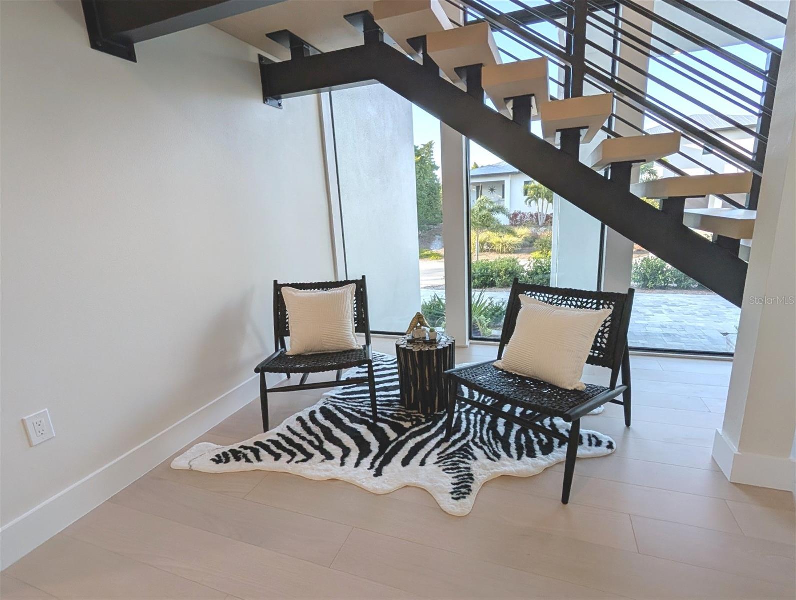 2110 MICHELE DR — photo 15