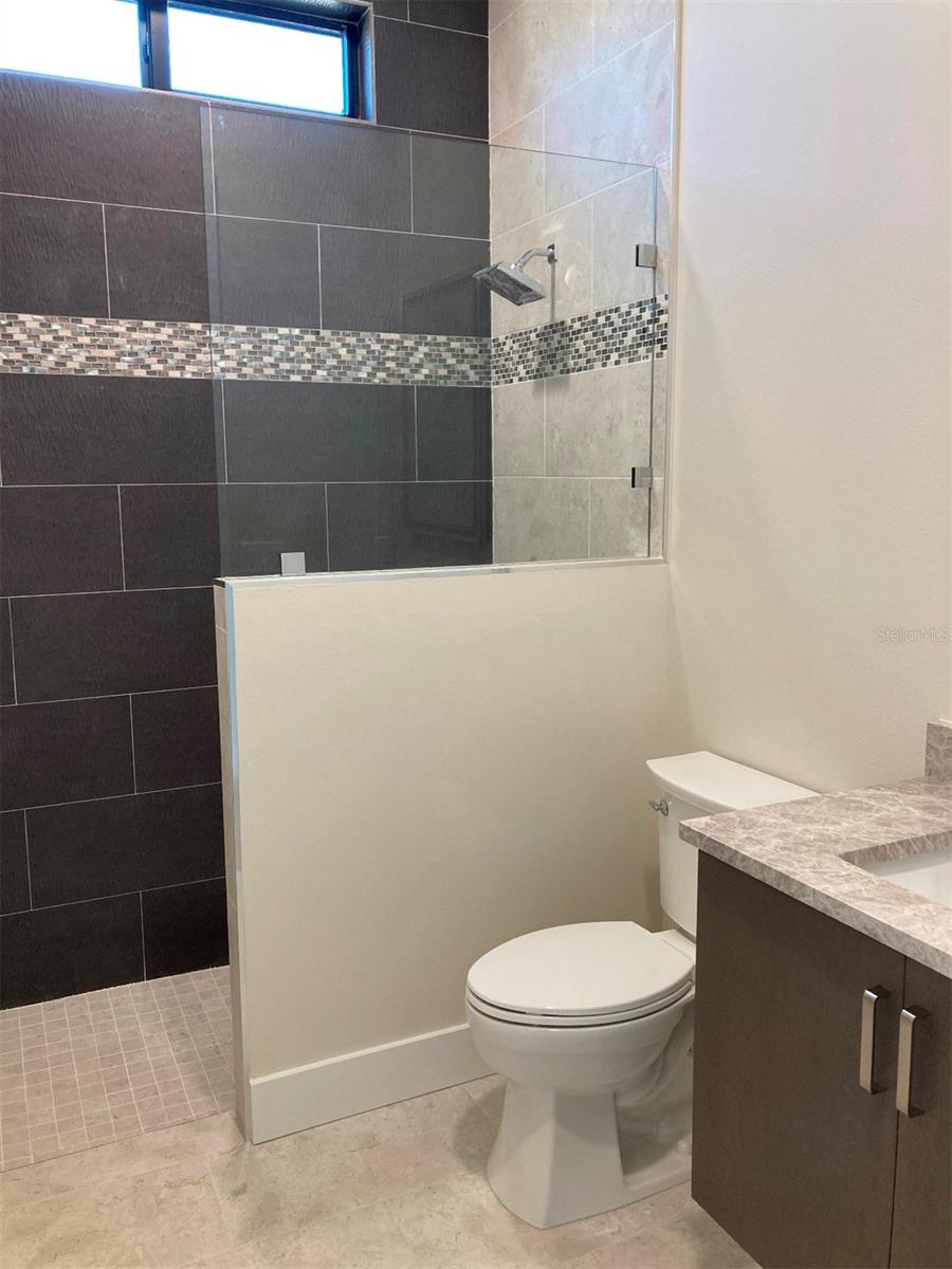 2110 MICHELE DR — photo 18