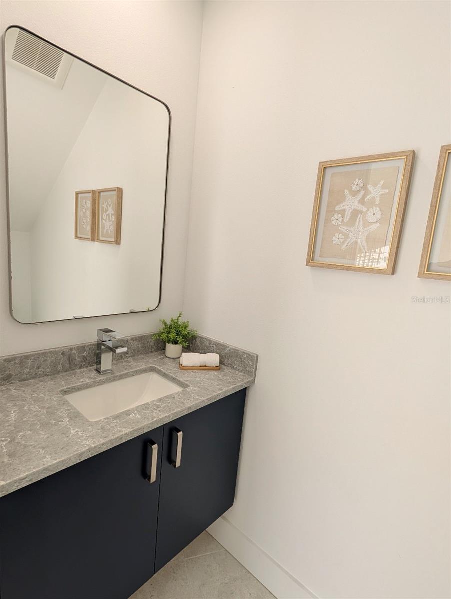 2110 MICHELE DR — photo 34