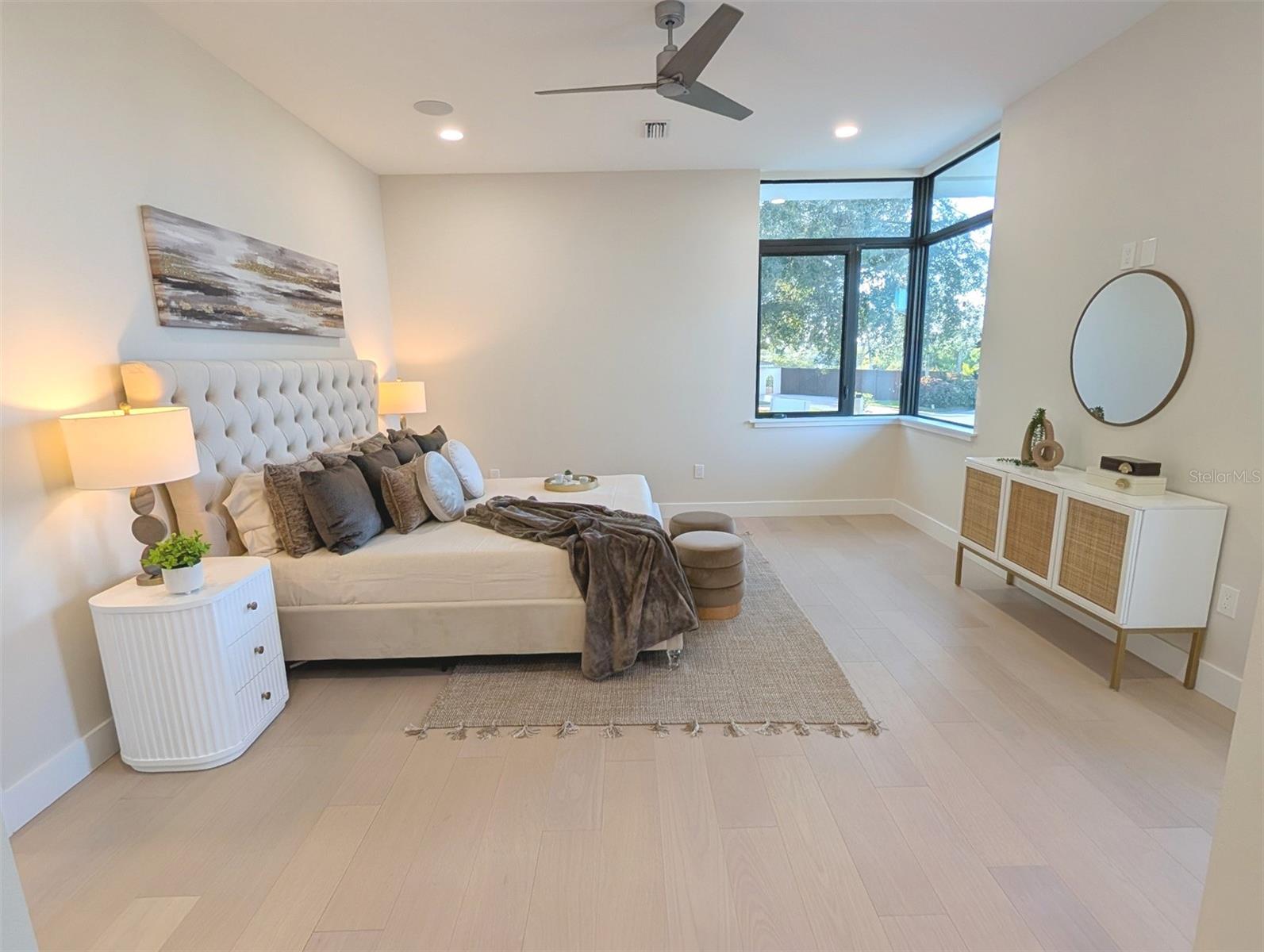 2110 MICHELE DR — photo 22