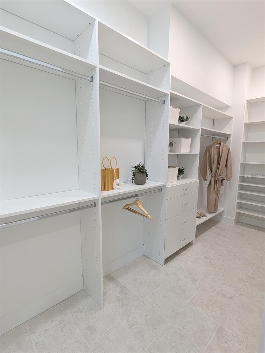 2110 MICHELE DR — photo 23