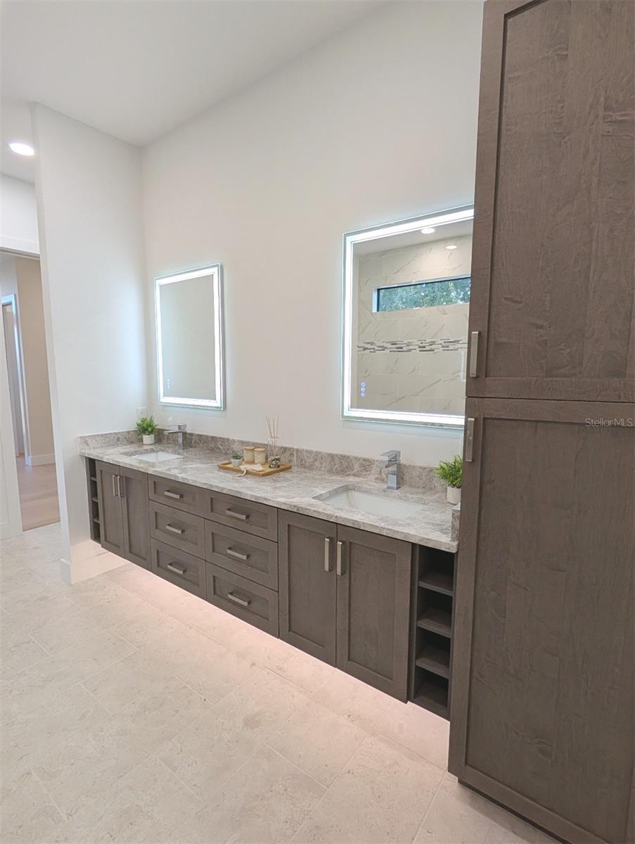 2110 MICHELE DR — photo 29
