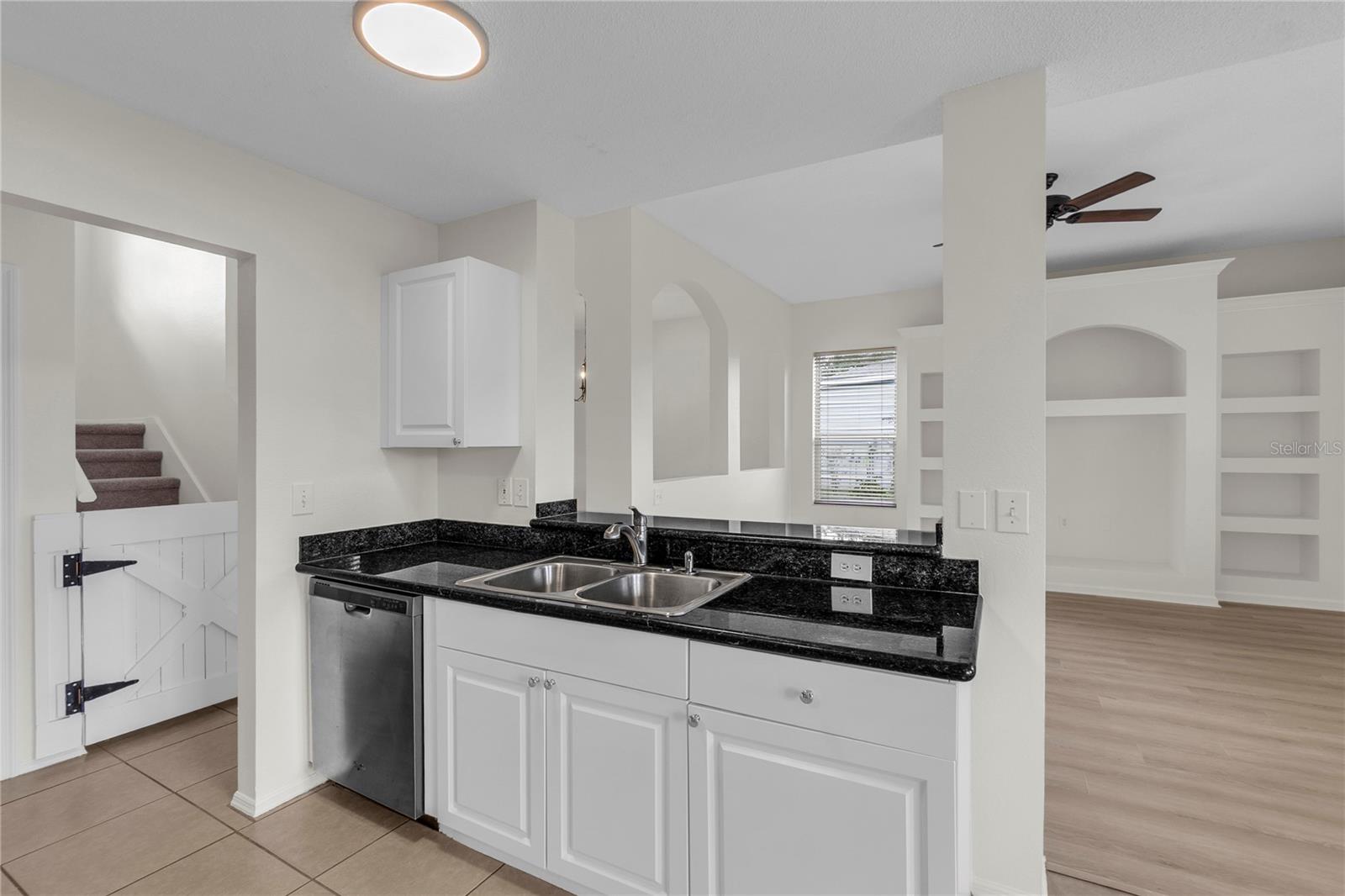 11779 SHIRBURN CIR — photo 13