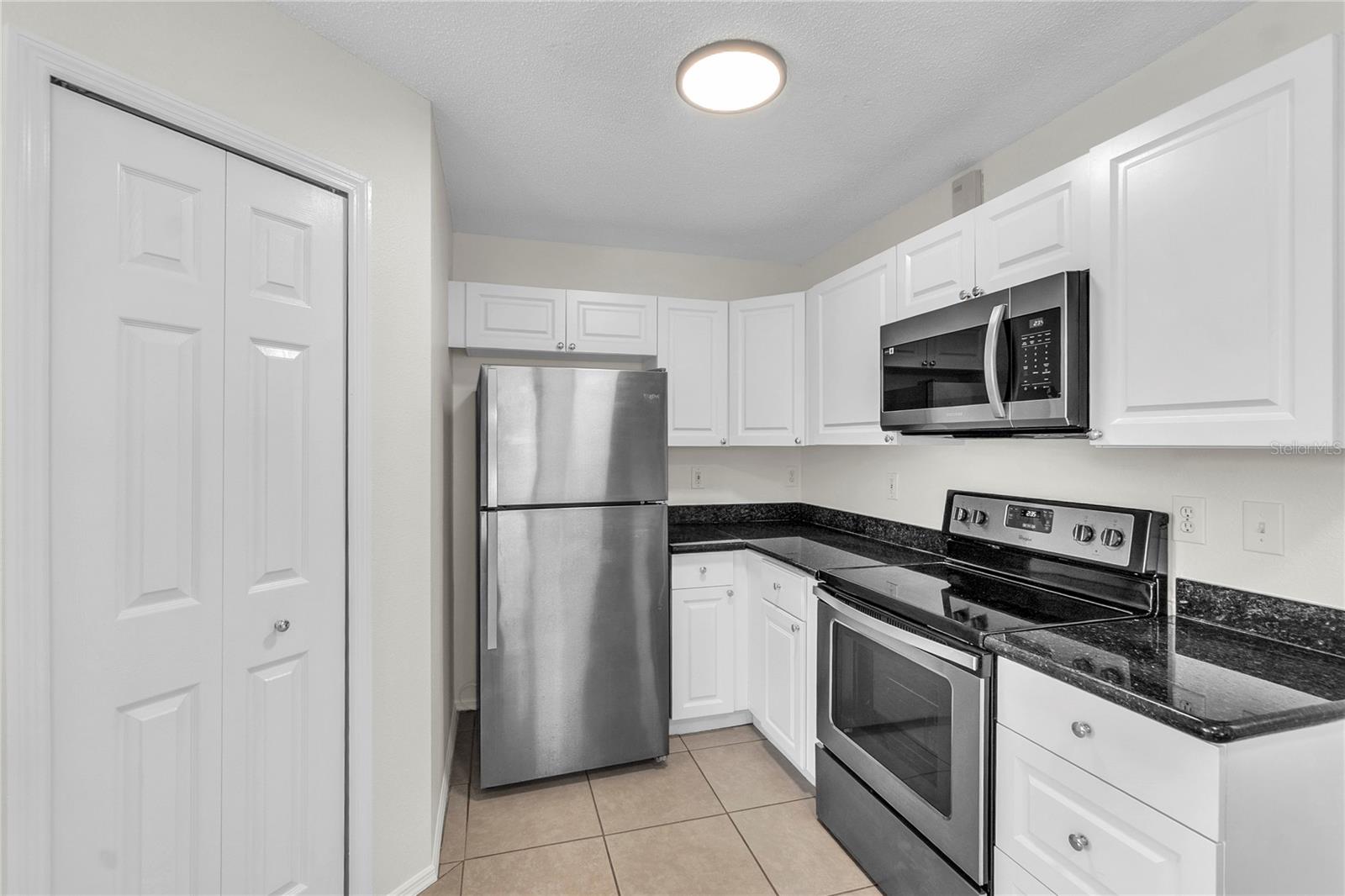 11779 SHIRBURN CIR — photo 12