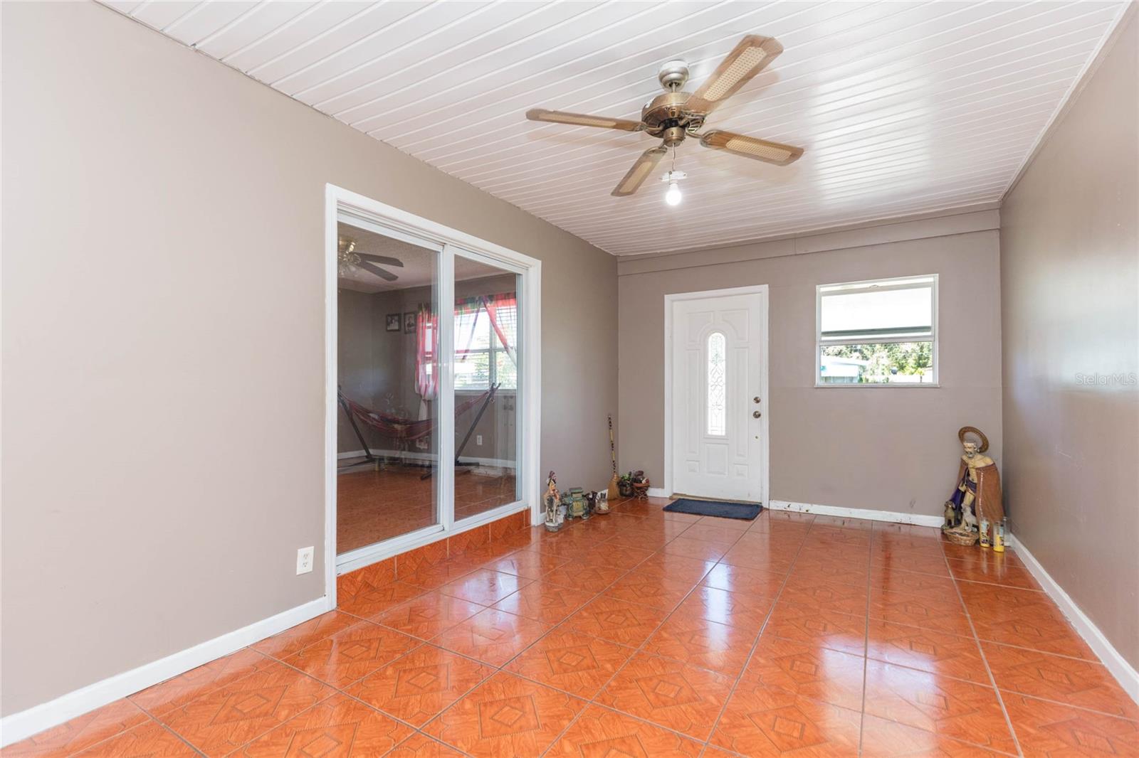 4416 W TRILBY AVE — photo 4