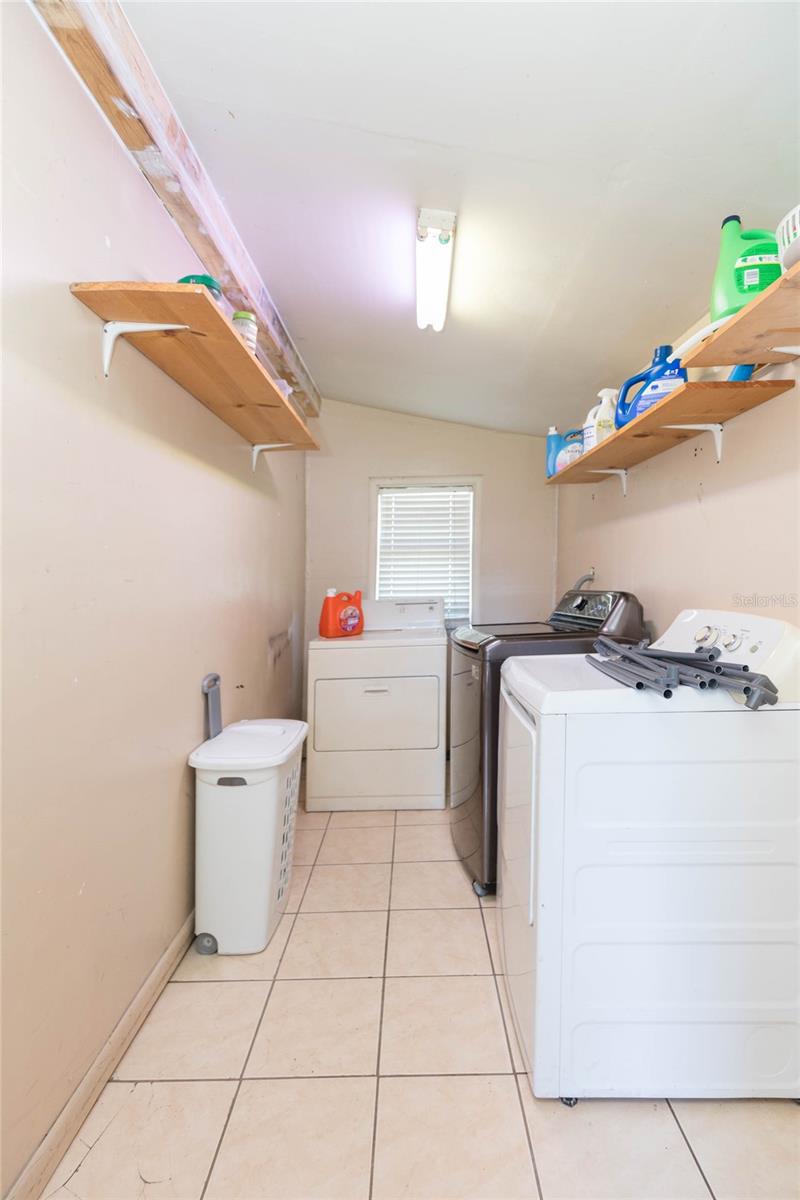 4416 W TRILBY AVE — photo 21