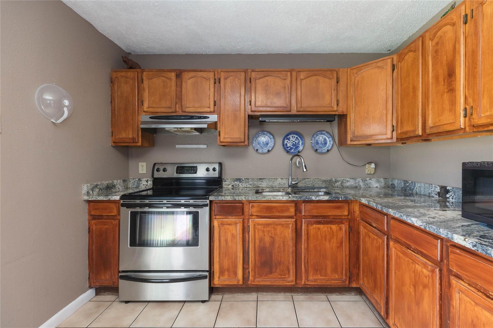4416 W TRILBY AVE — photo 10