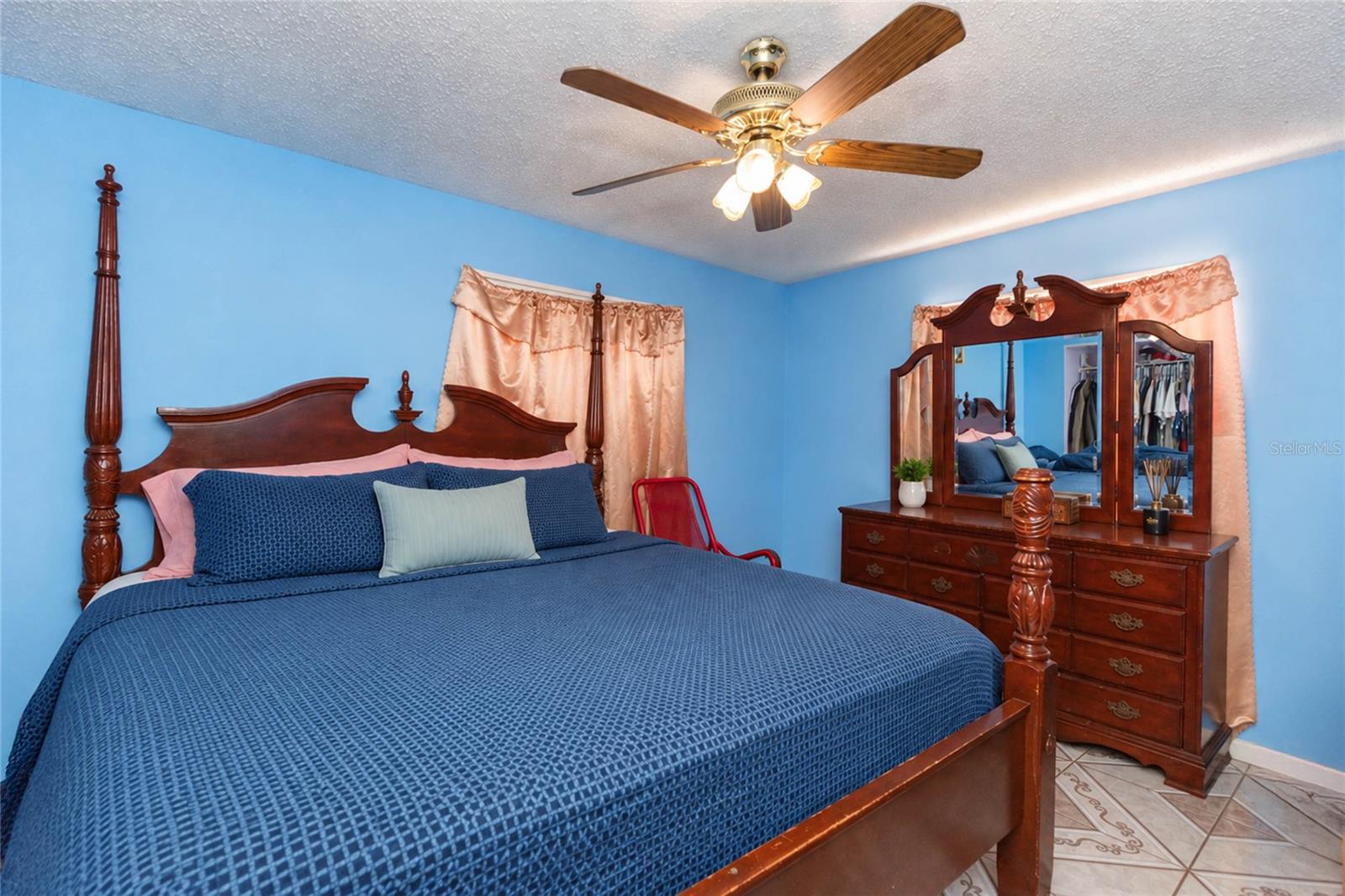 4416 W TRILBY AVE — photo 14